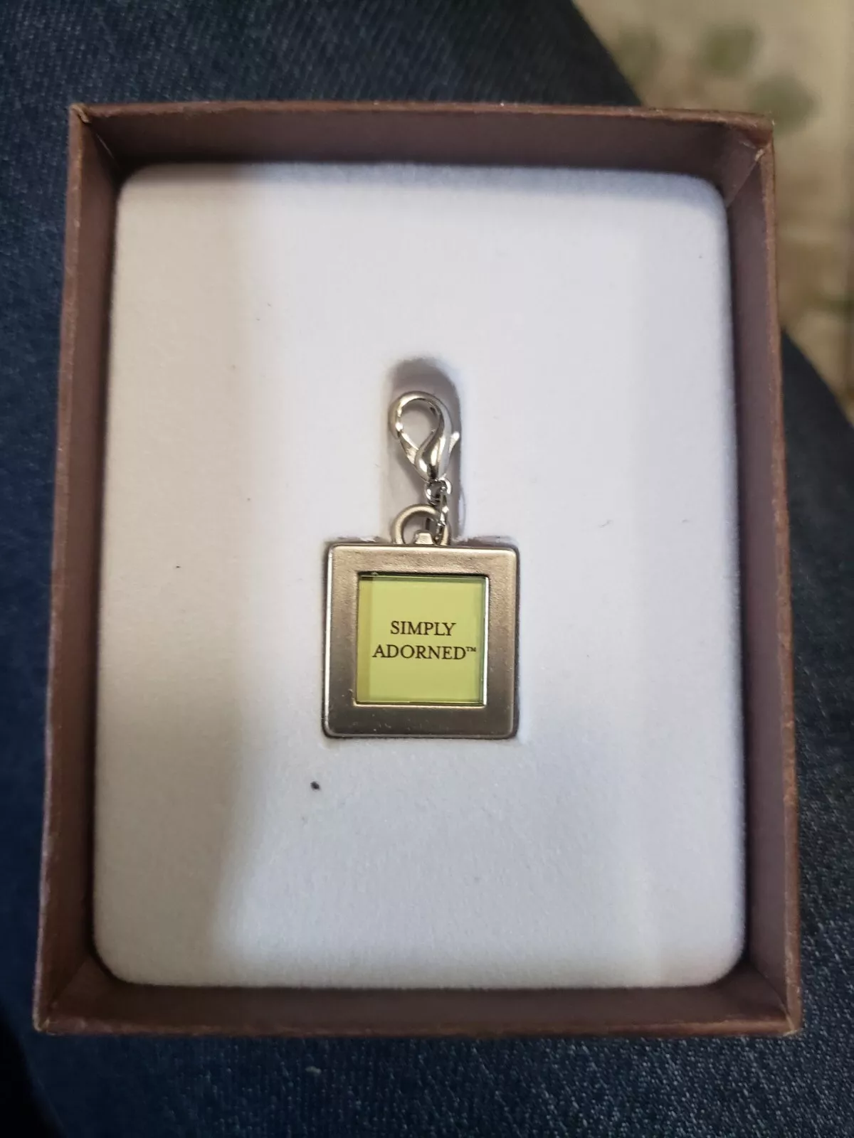 SU118476 58ths square charm