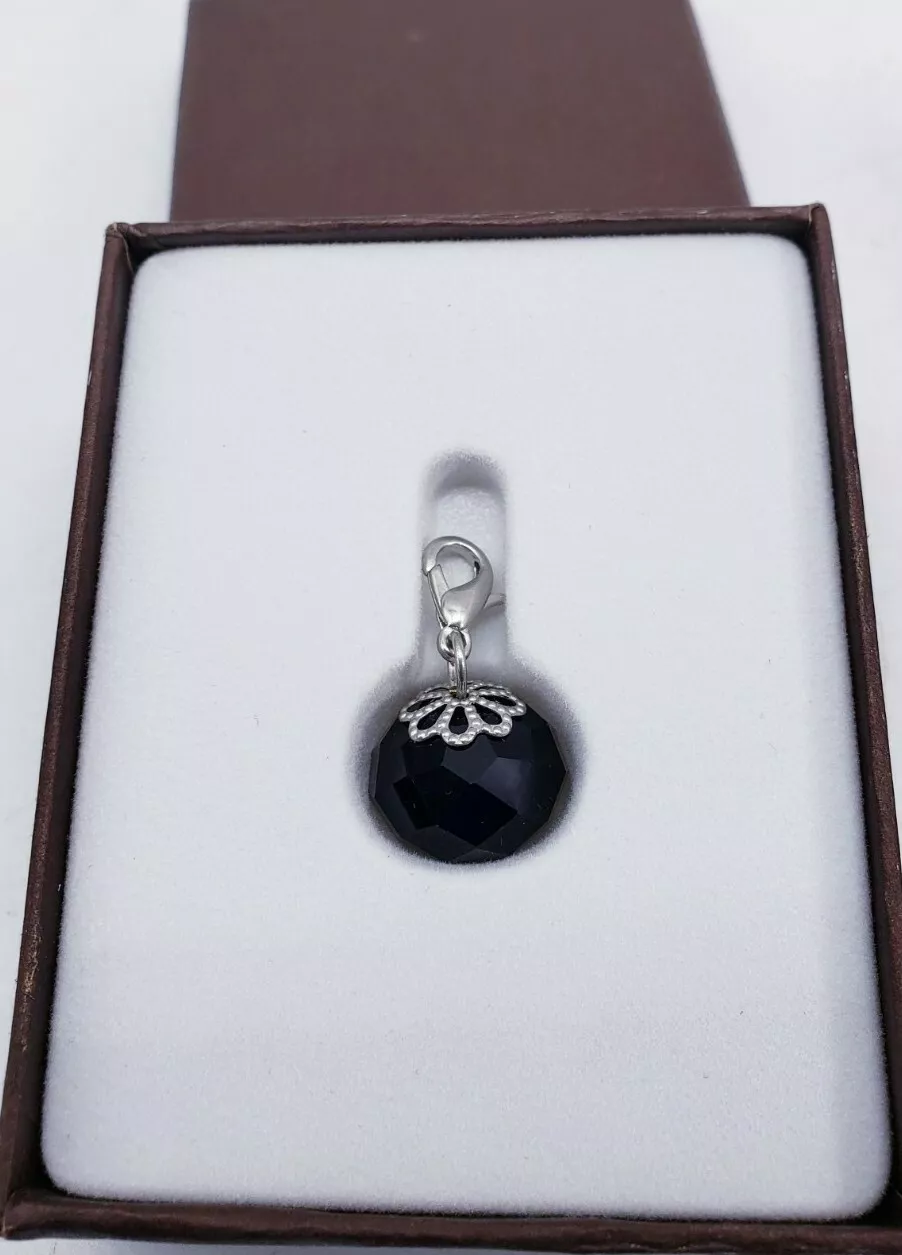 SU121011 black crystal